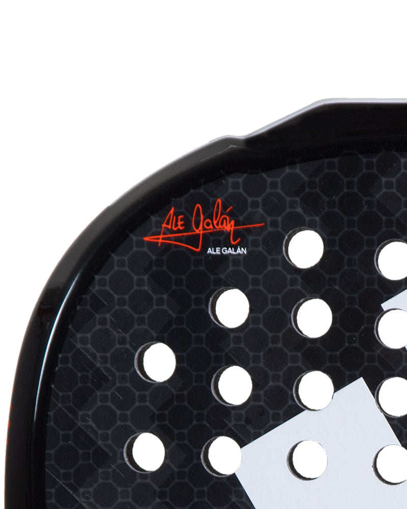 Adidas Metalbone HRD 3.2 2023 padel racket