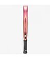 Pala de pádel bullpadel vertex 3 woman en color rosa oscuro. Vista de perfil.